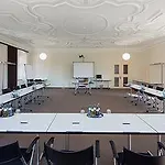 Kloster Holzen 3*