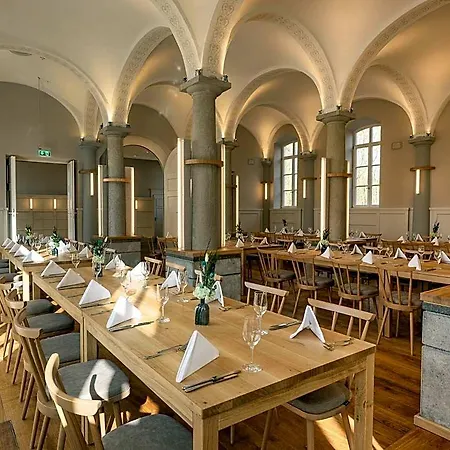 Kloster Holzen 3*