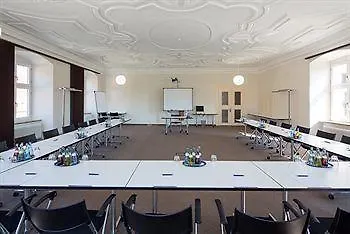 Kloster Holzen 3*