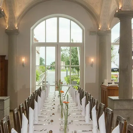 Hotel Kloster Holzen 3*