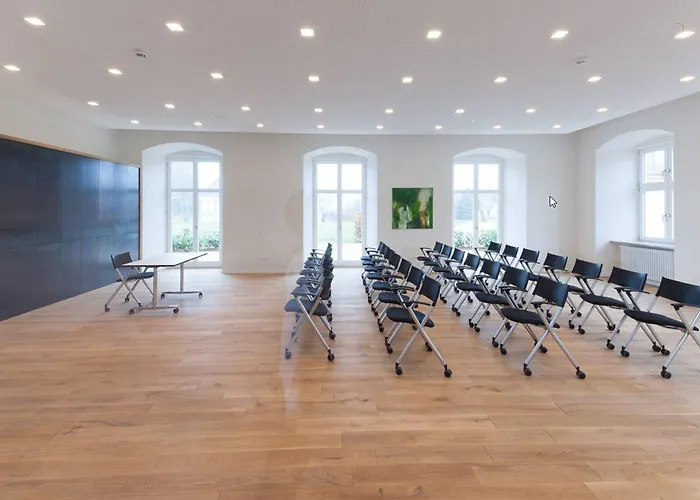 Kloster Holzen Otel 3*